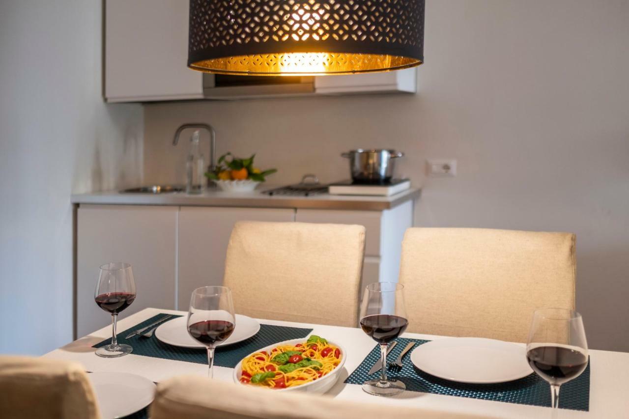 Mamima Studio Apartment Sorrento Luaran gambar